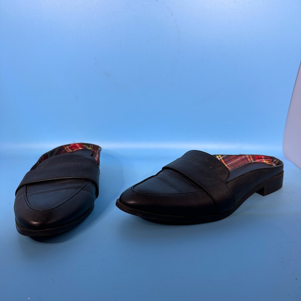 Black sz 8 dress shoes worn 1 or 2 times